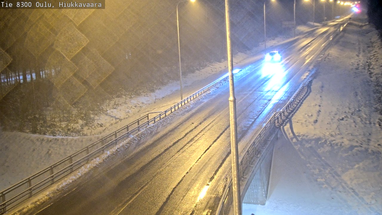Weather Camera Image väg 8300 Oulu Hiukkavaara, Oulu, Pohjois-Pohjanmaa