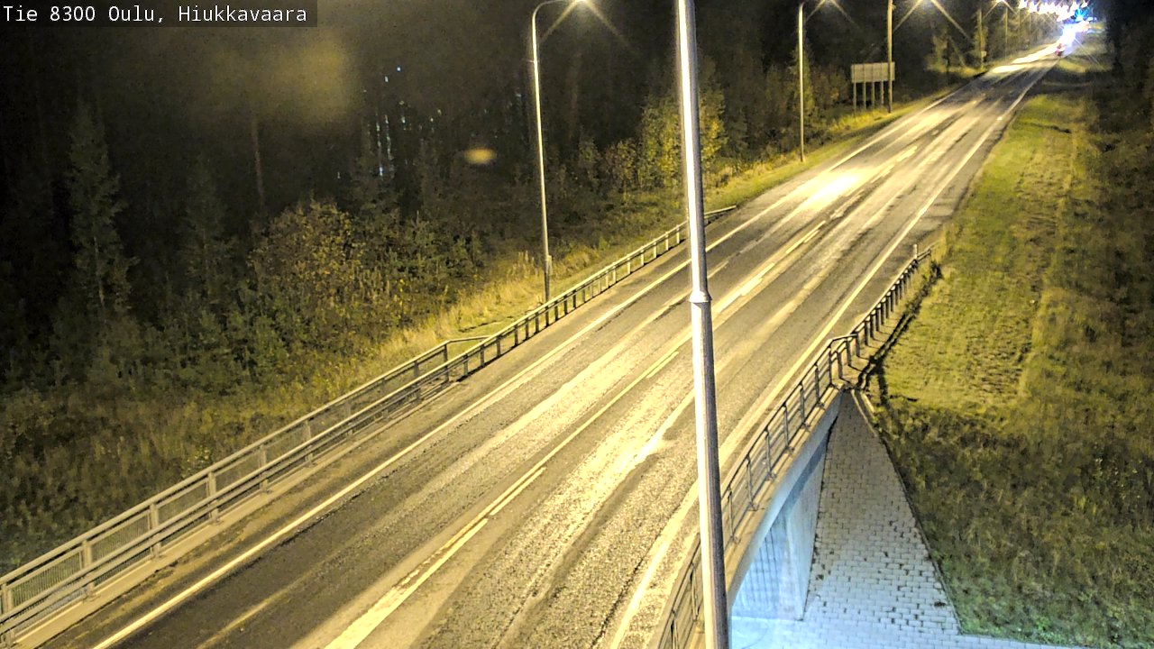 Weather Camera Image road 8300 Oulu Hiukkavaara, Oulu, Pohjois-Pohjanmaa
