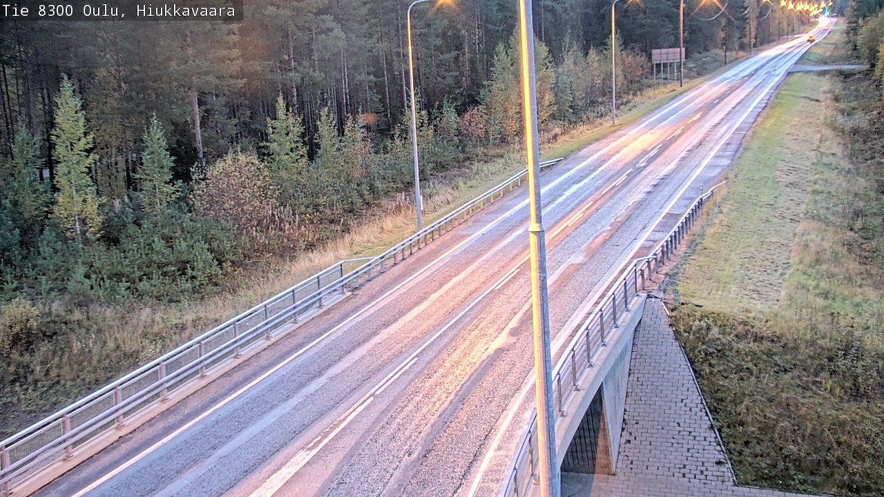 Weather Camera Image road 8300 Oulu Hiukkavaara, Oulu, Pohjois-Pohjanmaa