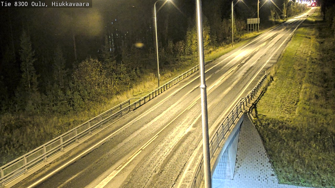 Weather Camera Image road 8300 Oulu Hiukkavaara, Oulu, Pohjois-Pohjanmaa