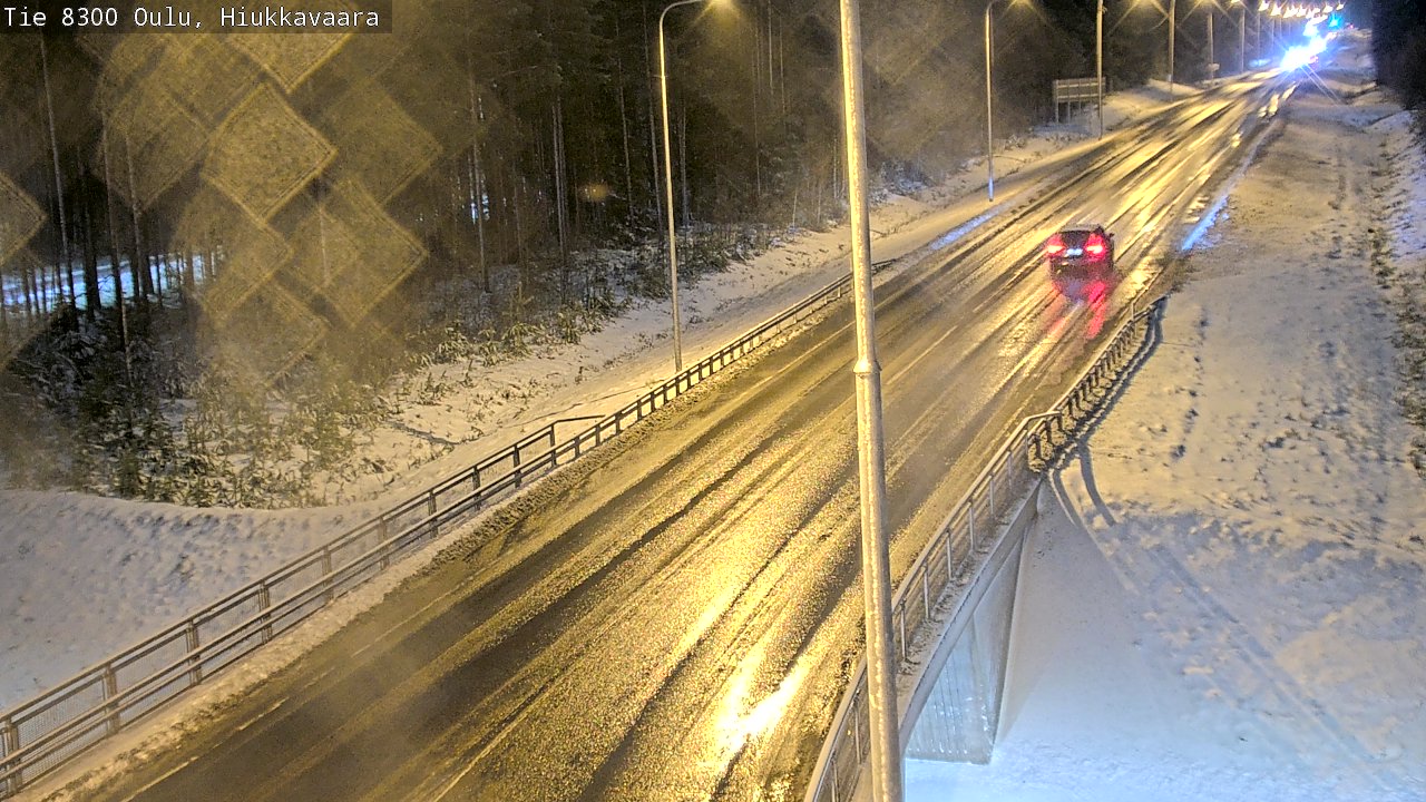 Weather Camera Image väg 8300 Oulu Hiukkavaara, Oulu, Pohjois-Pohjanmaa