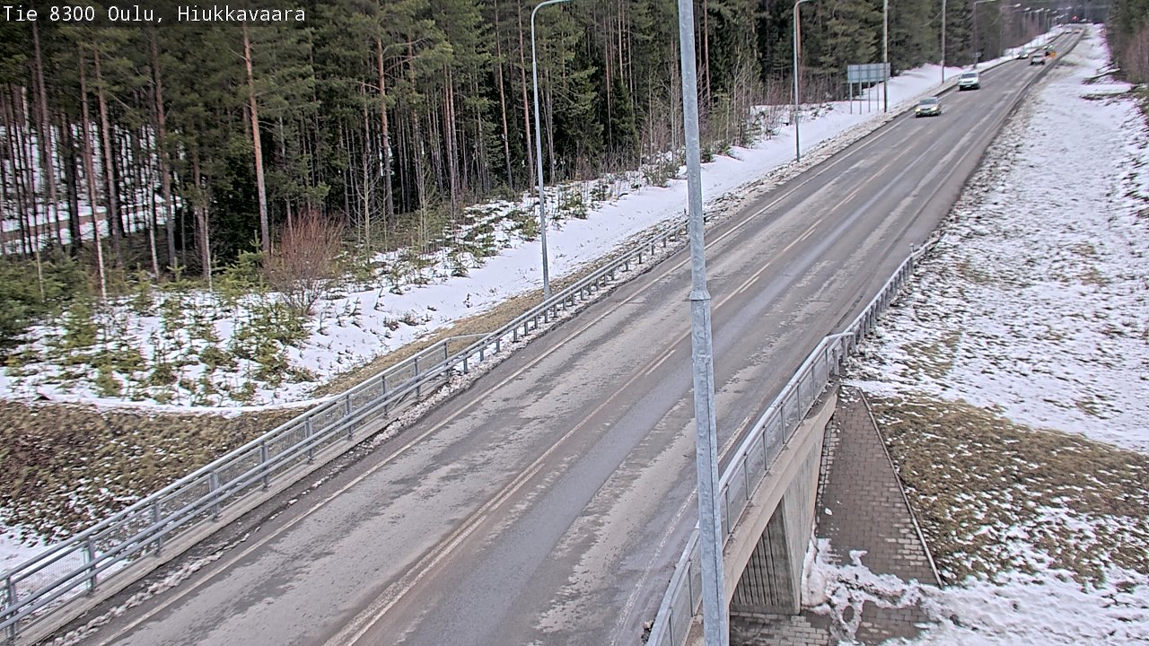 Weather Camera Image road 8300 Oulu Hiukkavaara, Oulu, Pohjois-Pohjanmaa
