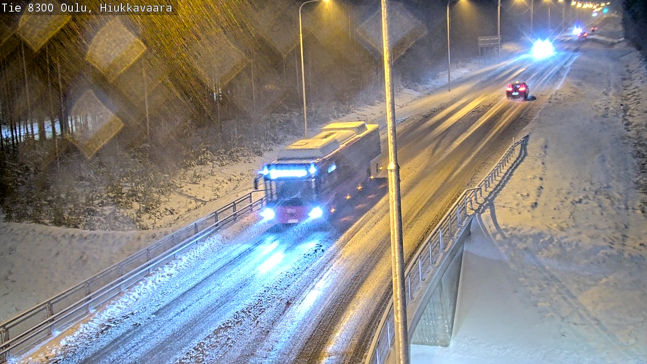 Weather Camera Image väg 8300 Oulu Hiukkavaara, Oulu, Pohjois-Pohjanmaa
