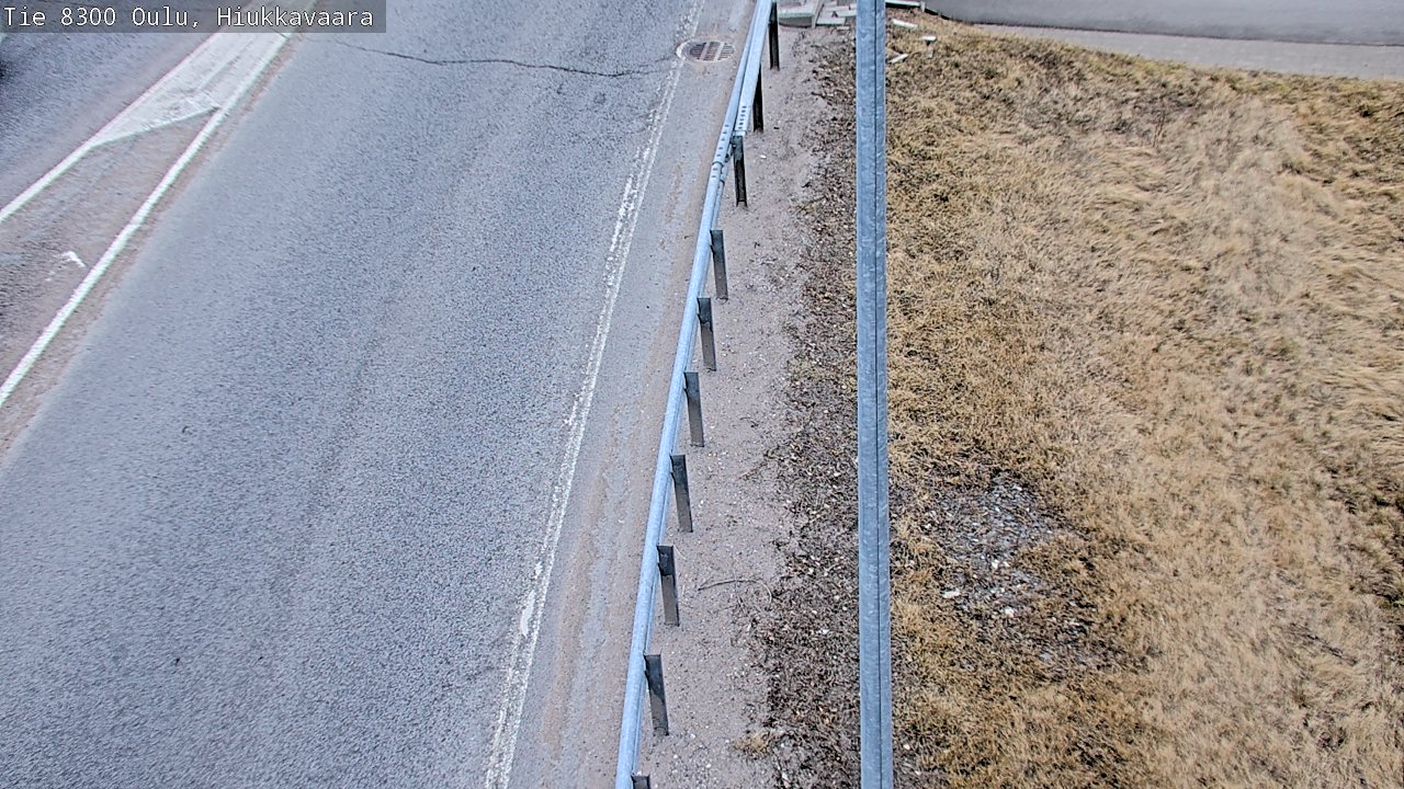 Weather Camera Image road 8300 Oulu Hiukkavaara, Oulu, Pohjois-Pohjanmaa
