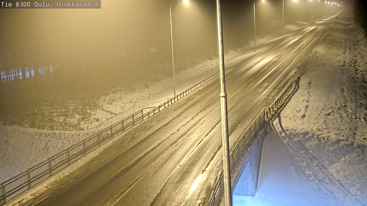 Weather Camera Image väg 8300 Oulu Hiukkavaara, Oulu, Pohjois-Pohjanmaa