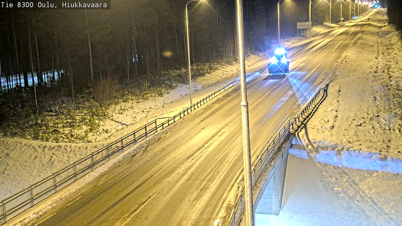 Weather Camera Image väg 8300 Oulu Hiukkavaara, Oulu, Pohjois-Pohjanmaa