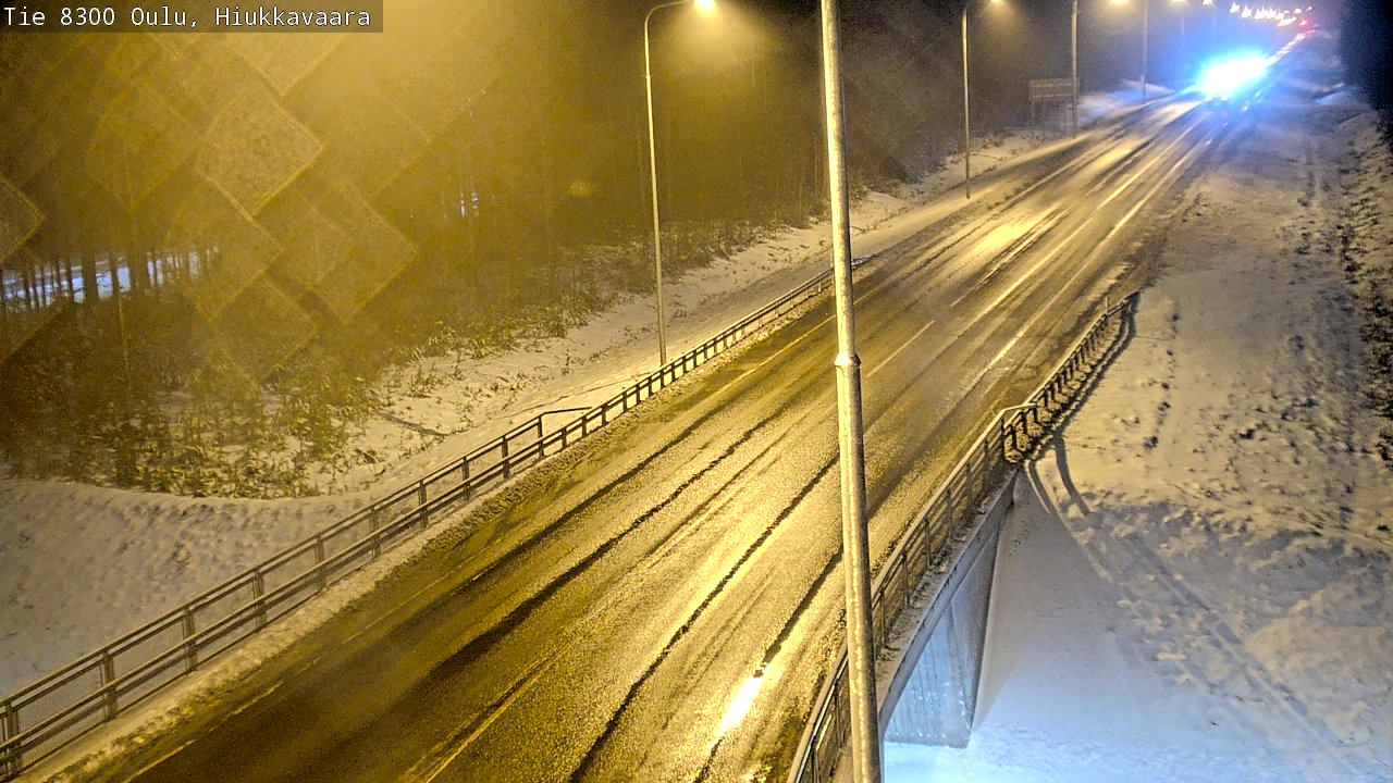Weather Camera Image väg 8300 Oulu Hiukkavaara, Oulu, Pohjois-Pohjanmaa