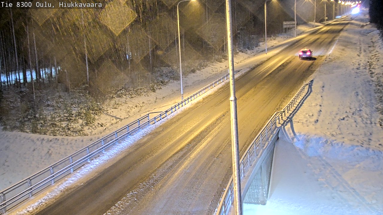 Weather Camera Image väg 8300 Oulu Hiukkavaara, Oulu, Pohjois-Pohjanmaa