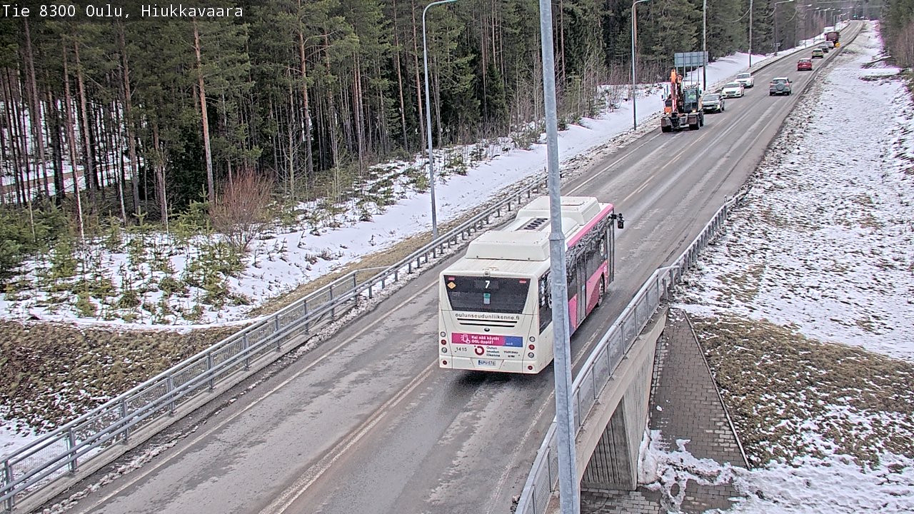 Weather Camera Image road 8300 Oulu Hiukkavaara, Oulu, Pohjois-Pohjanmaa