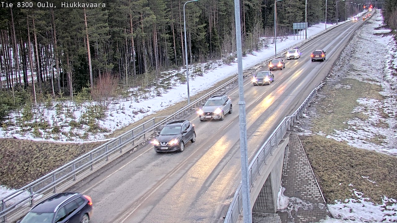 Weather Camera Image väg 8300 Oulu Hiukkavaara, Oulu, Pohjois-Pohjanmaa