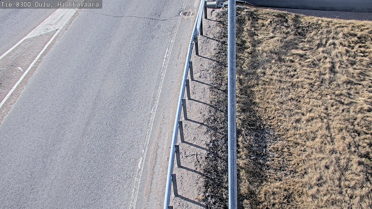 Weather Camera Image väg 8300 Oulu Hiukkavaara, Oulu, Pohjois-Pohjanmaa