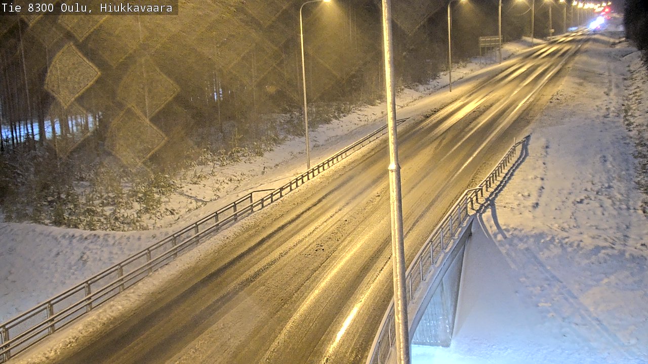 Weather Camera Image väg 8300 Oulu Hiukkavaara, Oulu, Pohjois-Pohjanmaa