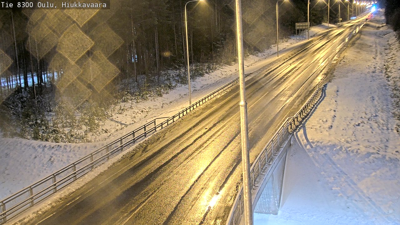 Weather Camera Image väg 8300 Oulu Hiukkavaara, Oulu, Pohjois-Pohjanmaa