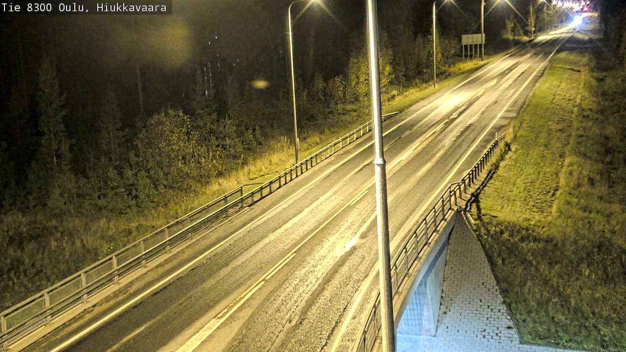 Weather Camera Image road 8300 Oulu Hiukkavaara, Oulu, Pohjois-Pohjanmaa