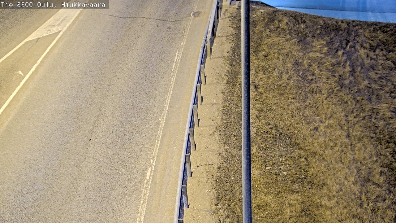 Weather Camera Image väg 8300 Oulu Hiukkavaara, Oulu, Pohjois-Pohjanmaa