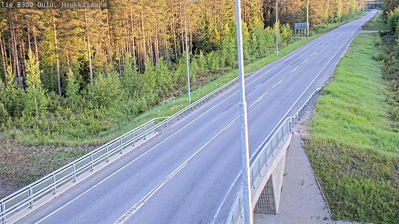 Weather Camera Image road 8300 Oulu Hiukkavaara, Oulu, Pohjois-Pohjanmaa