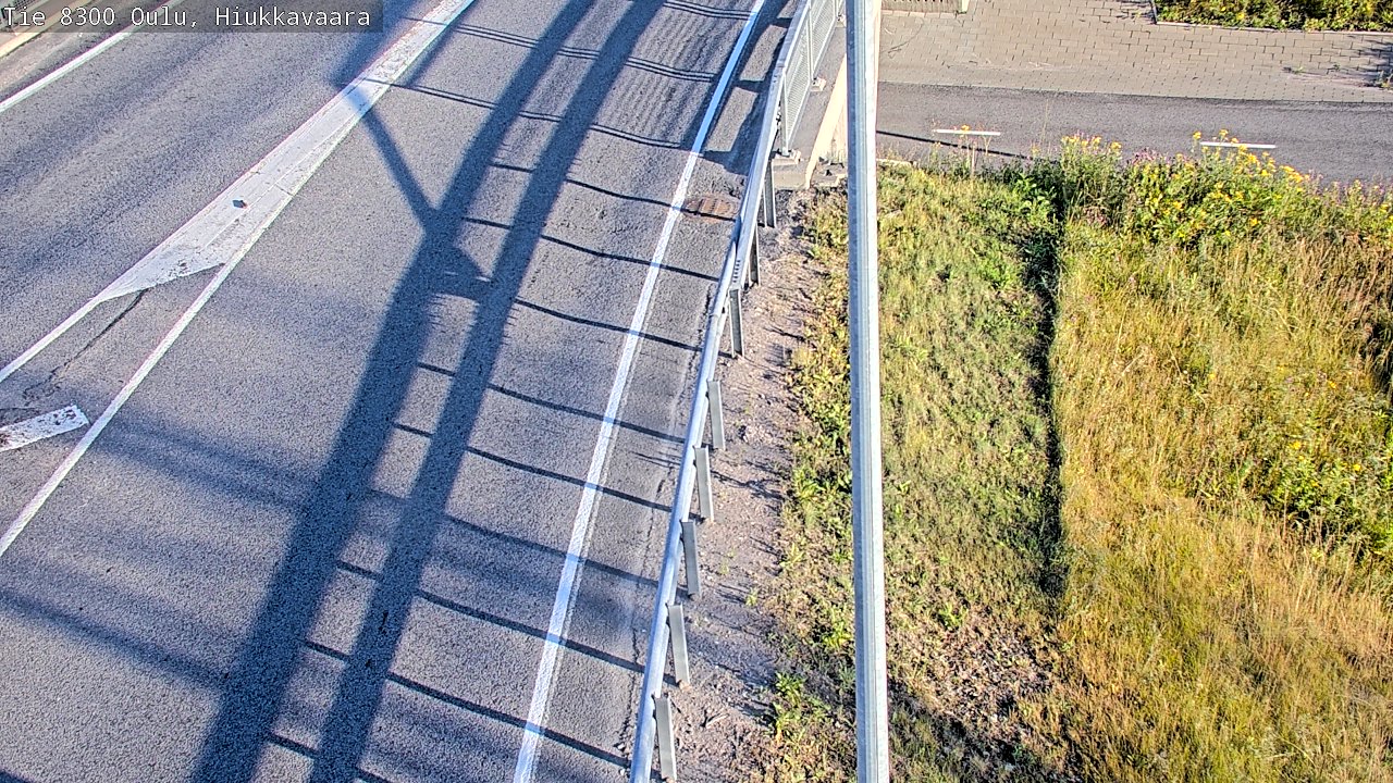 Weather Camera Image road 8300 Oulu Hiukkavaara, Oulu, Pohjois-Pohjanmaa