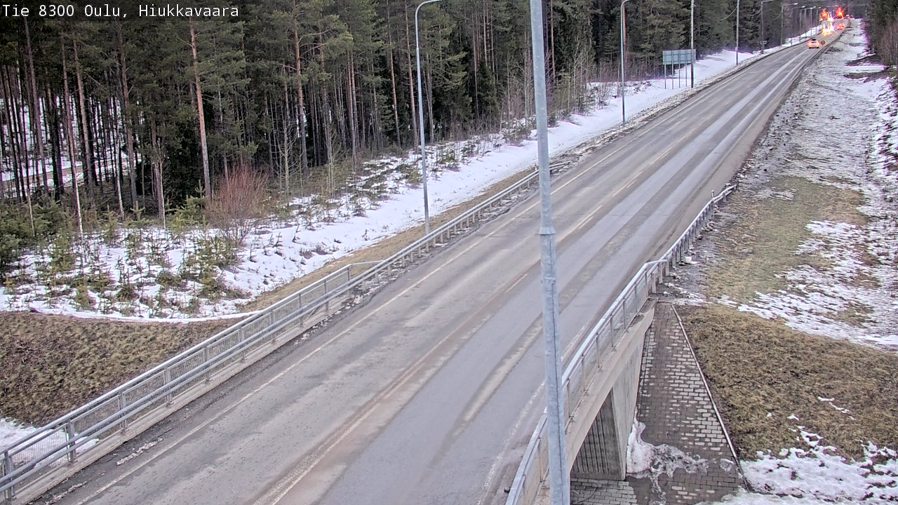 Weather Camera Image väg 8300 Oulu Hiukkavaara, Oulu, Pohjois-Pohjanmaa