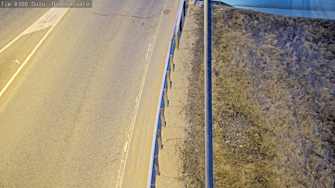 Weather Camera Image road 8300 Oulu Hiukkavaara, Oulu, Pohjois-Pohjanmaa