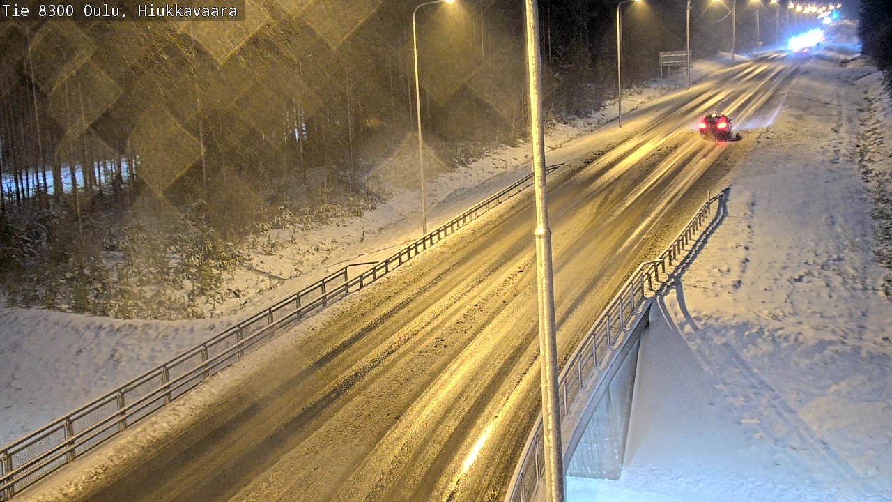 Weather Camera Image väg 8300 Oulu Hiukkavaara, Oulu, Pohjois-Pohjanmaa