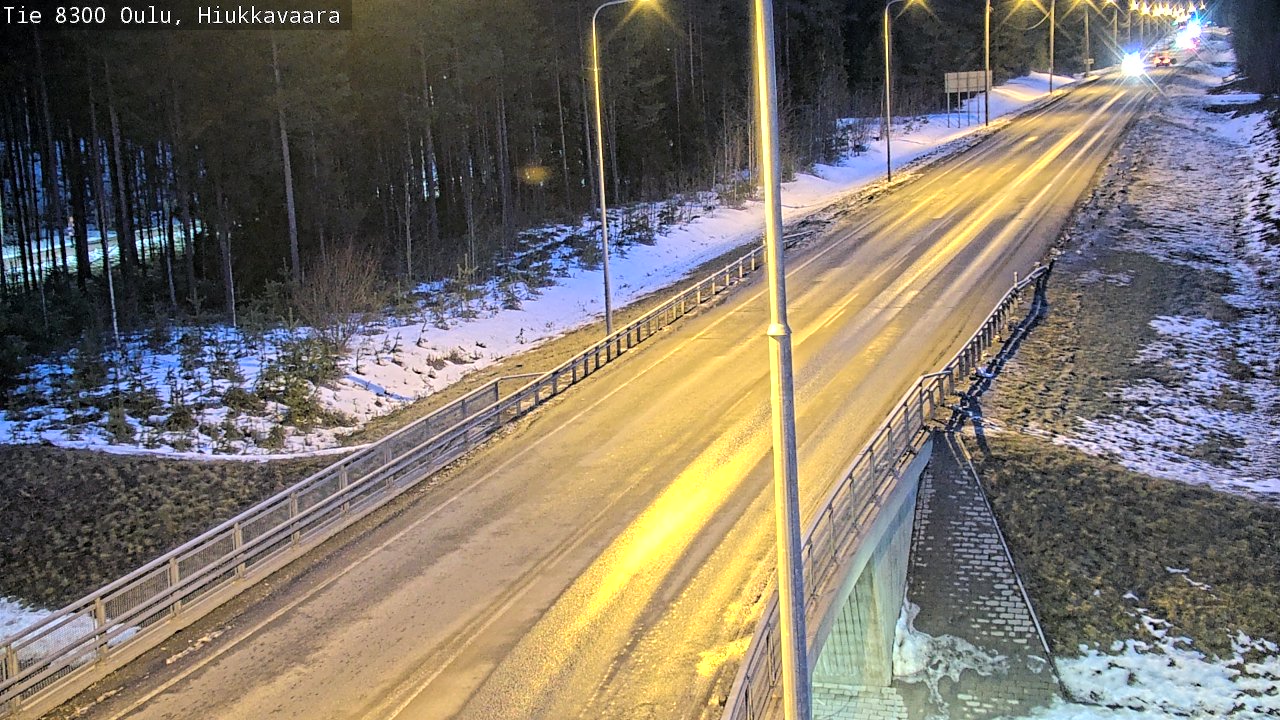 Weather Camera Image väg 8300 Oulu Hiukkavaara, Oulu, Pohjois-Pohjanmaa