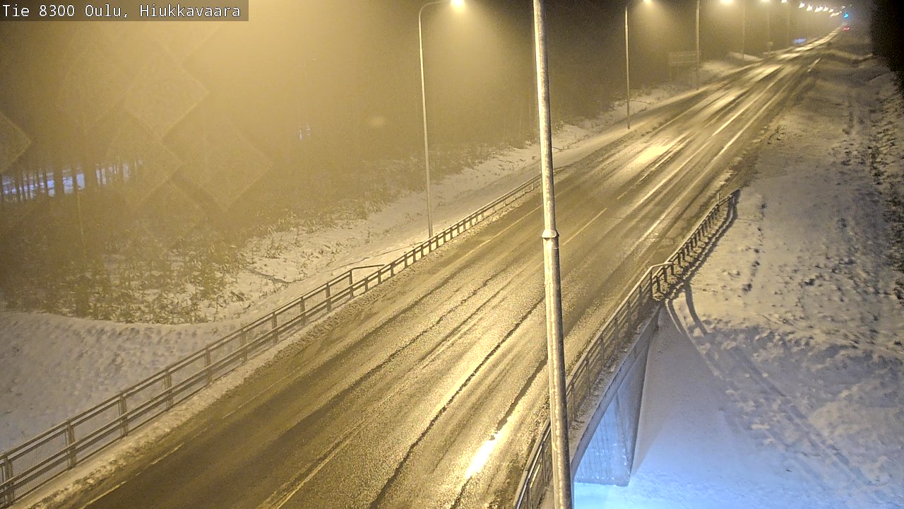 Weather Camera Image väg 8300 Oulu Hiukkavaara, Oulu, Pohjois-Pohjanmaa
