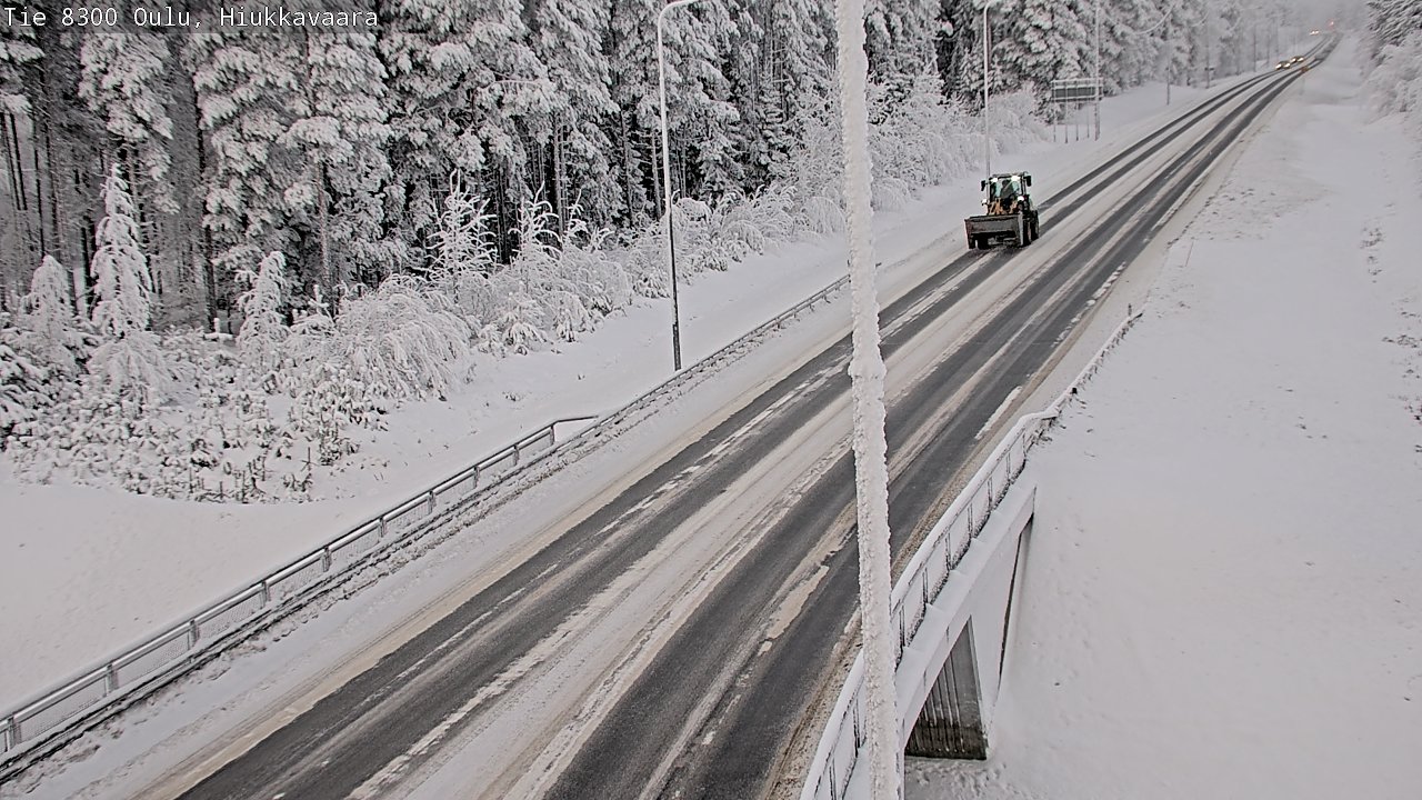 Weather Camera Image väg 8300 Oulu Hiukkavaara, Oulu, Pohjois-Pohjanmaa