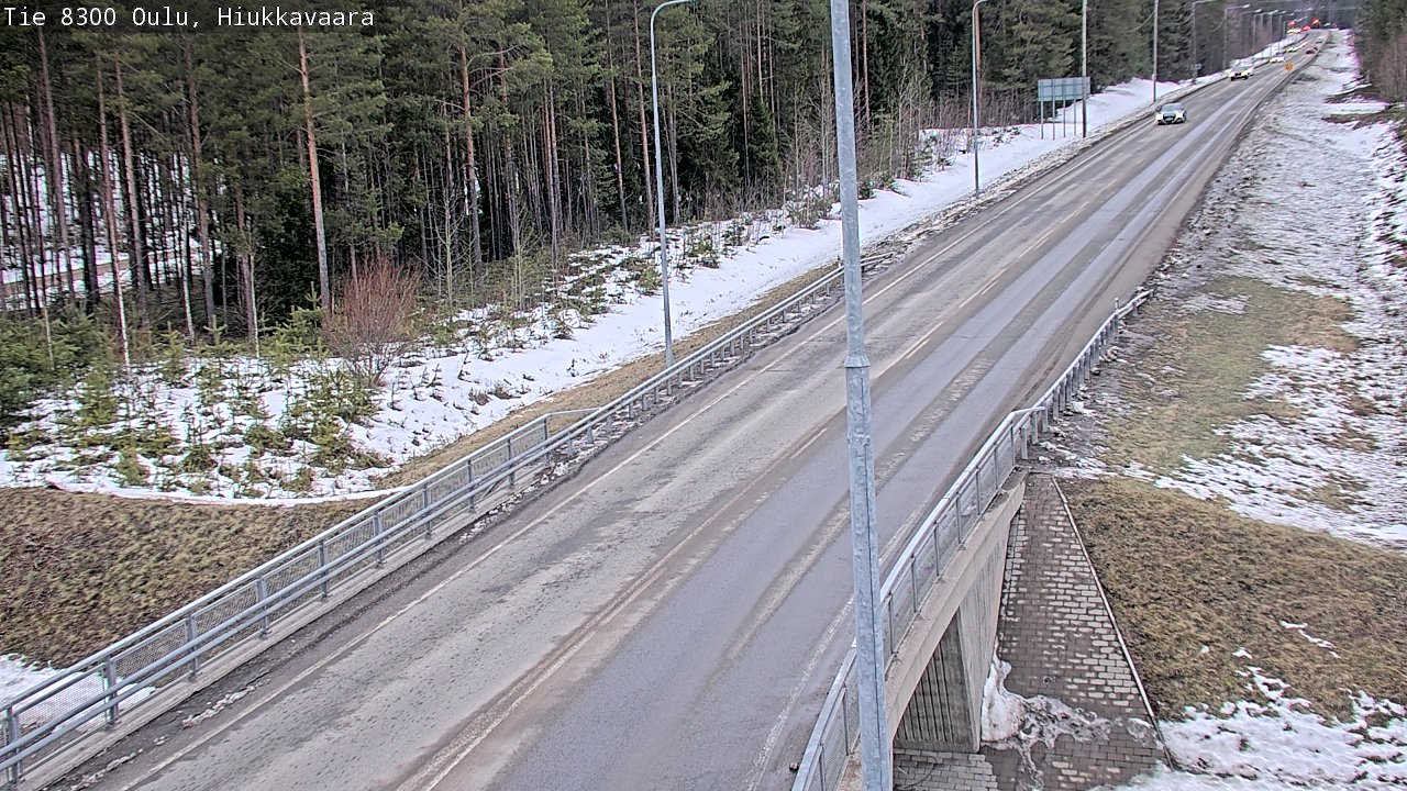 Weather Camera Image väg 8300 Oulu Hiukkavaara, Oulu, Pohjois-Pohjanmaa