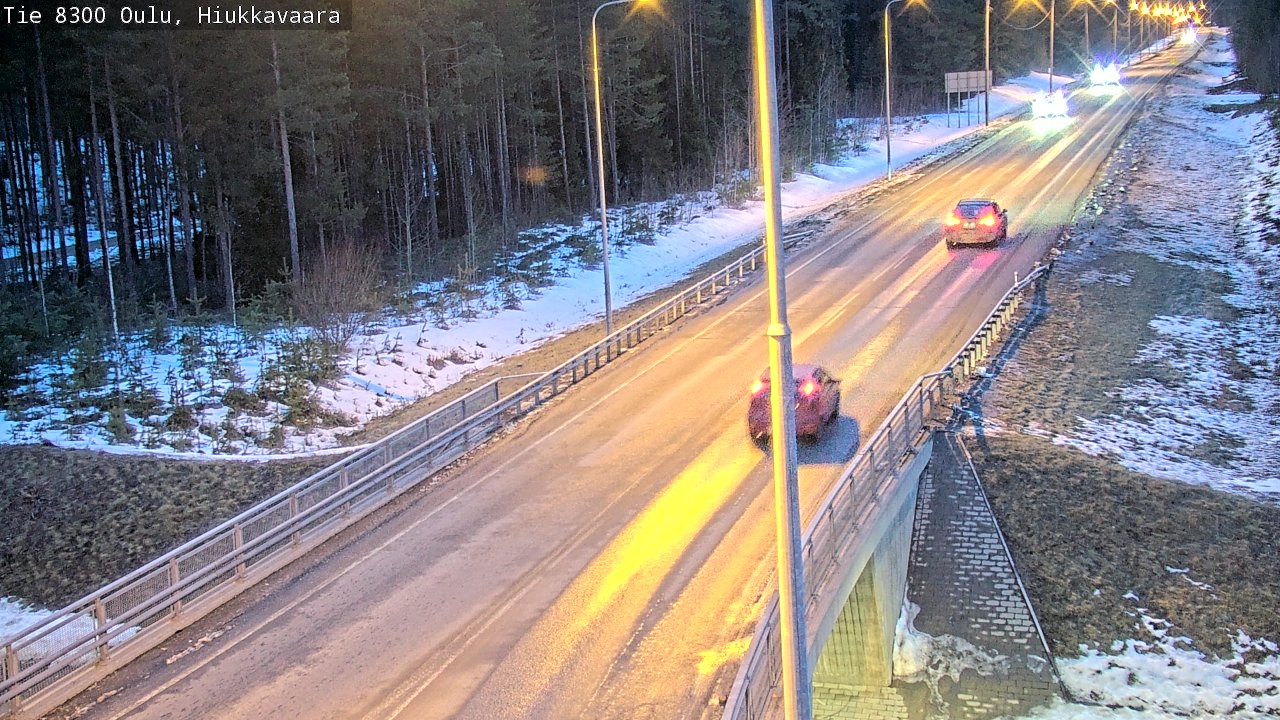 Weather Camera Image väg 8300 Oulu Hiukkavaara, Oulu, Pohjois-Pohjanmaa