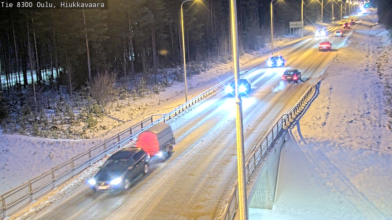 Weather Camera Image väg 8300 Oulu Hiukkavaara, Oulu, Pohjois-Pohjanmaa
