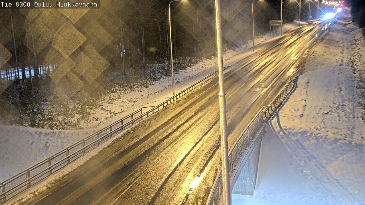 Weather Camera Image väg 8300 Oulu Hiukkavaara, Oulu, Pohjois-Pohjanmaa