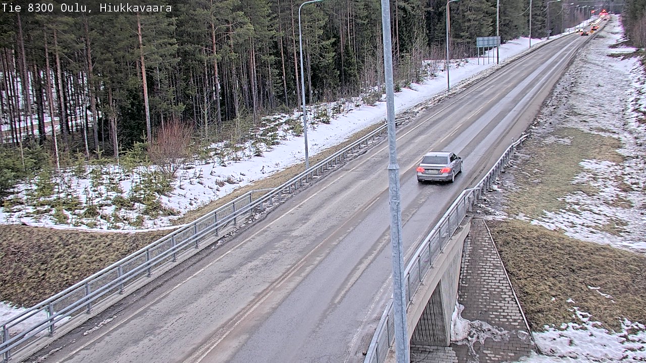 Weather Camera Image väg 8300 Oulu Hiukkavaara, Oulu, Pohjois-Pohjanmaa