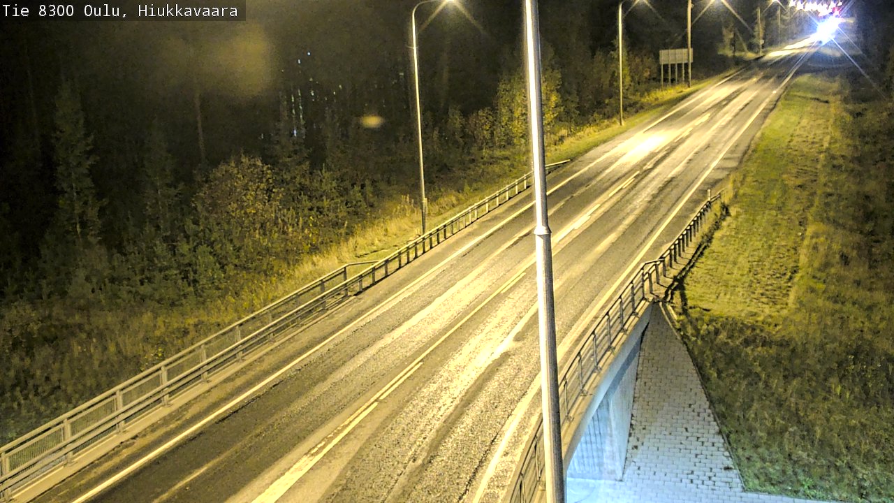Weather Camera Image road 8300 Oulu Hiukkavaara, Oulu, Pohjois-Pohjanmaa