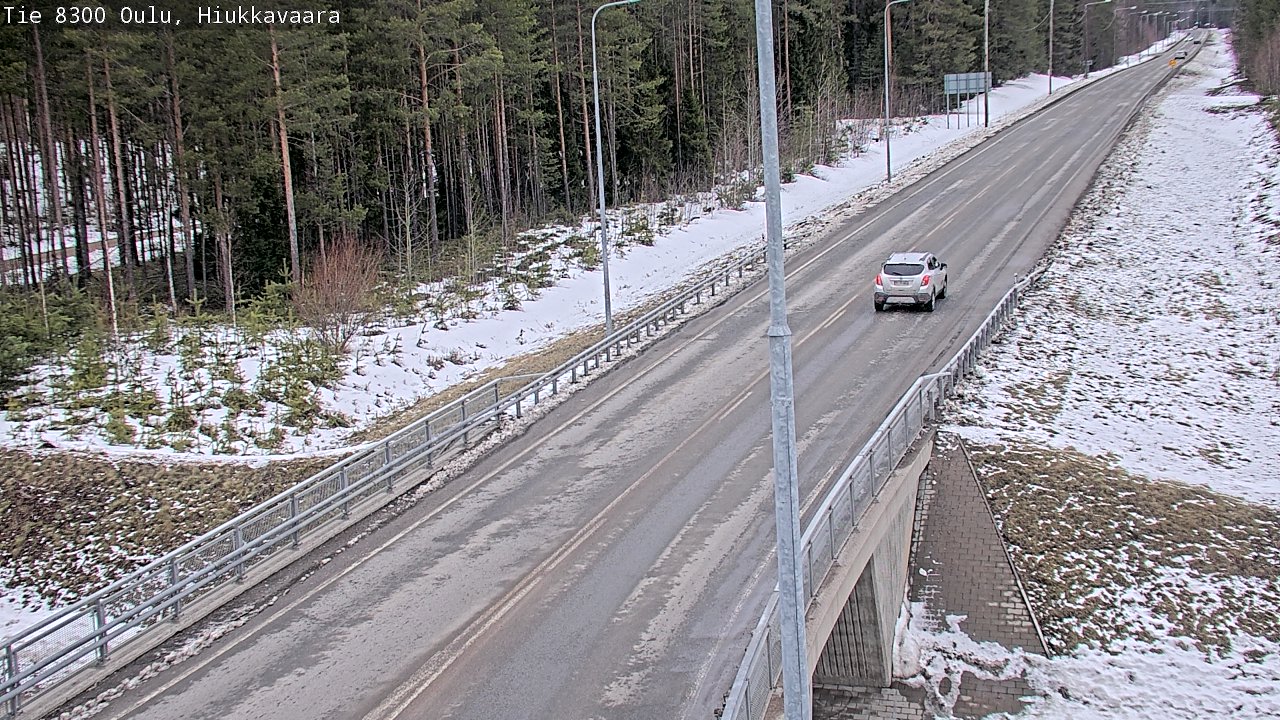 Weather Camera Image road 8300 Oulu Hiukkavaara, Oulu, Pohjois-Pohjanmaa