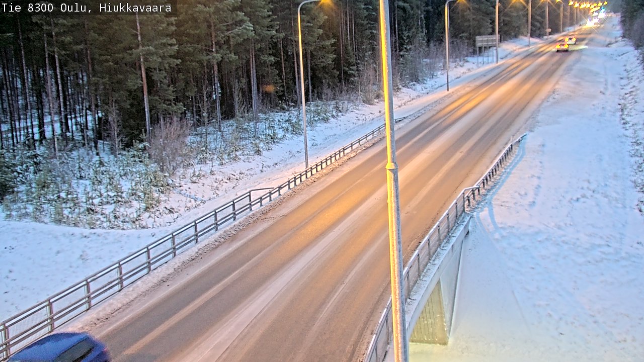 Weather Camera Image väg 8300 Oulu Hiukkavaara, Oulu, Pohjois-Pohjanmaa