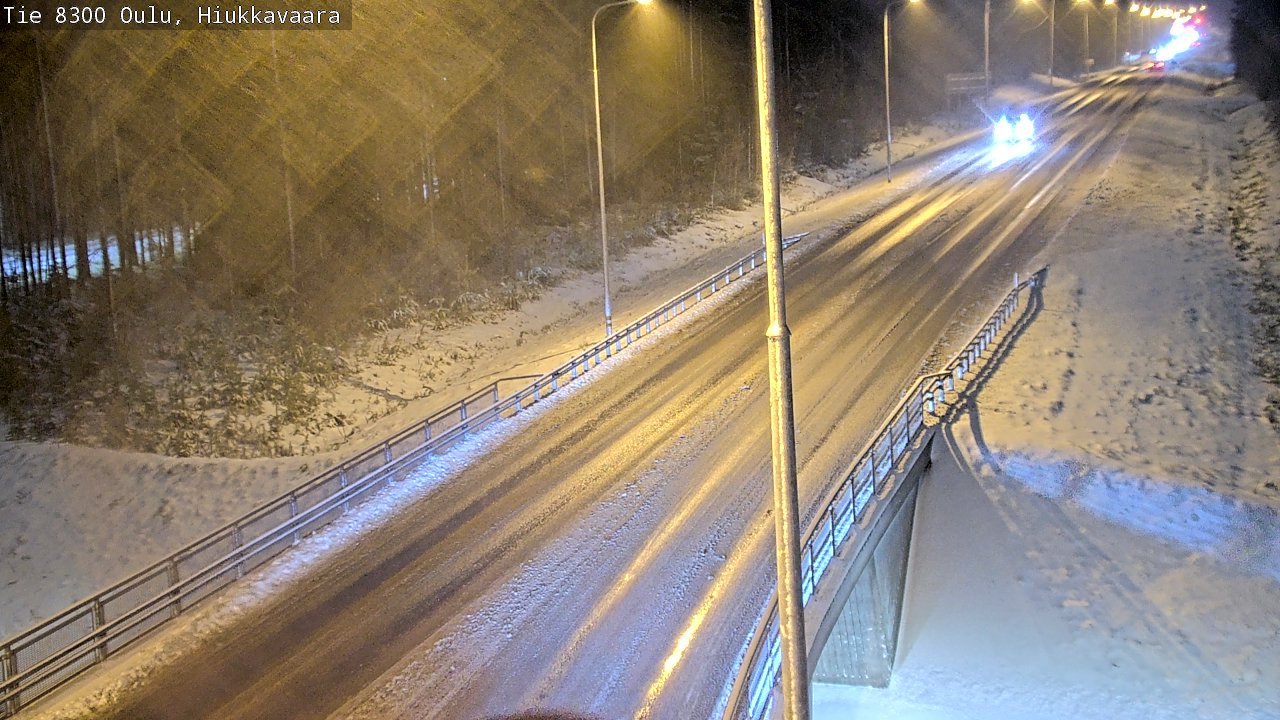 Weather Camera Image väg 8300 Oulu Hiukkavaara, Oulu, Pohjois-Pohjanmaa