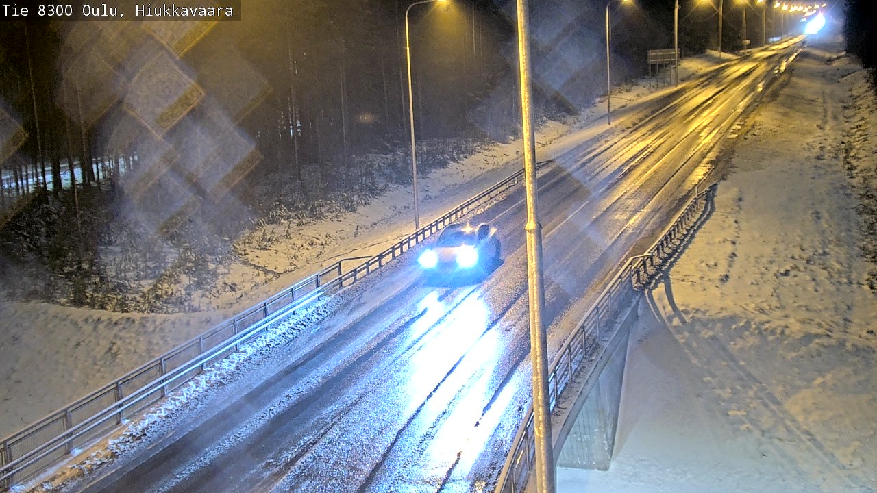 Weather Camera Image väg 8300 Oulu Hiukkavaara, Oulu, Pohjois-Pohjanmaa