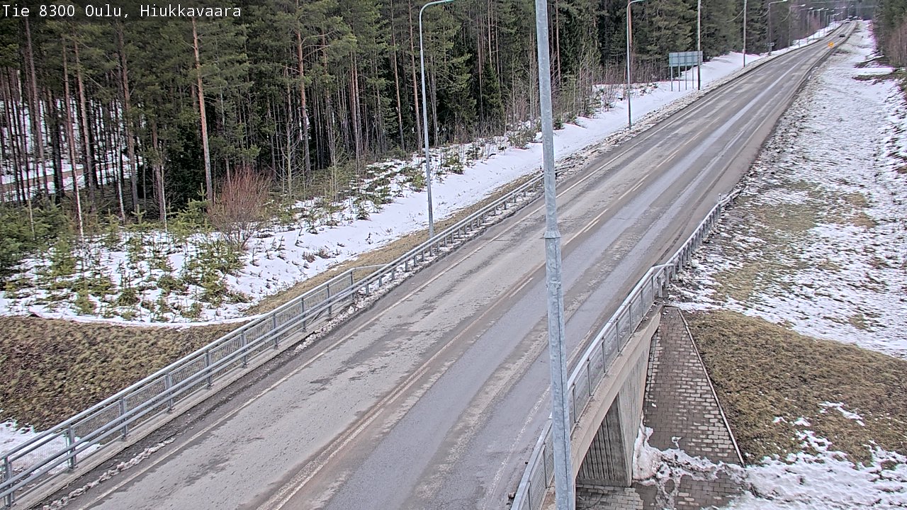 Weather Camera Image road 8300 Oulu Hiukkavaara, Oulu, Pohjois-Pohjanmaa