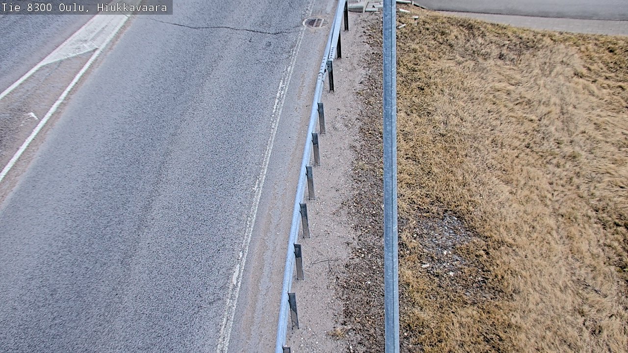 Weather Camera Image road 8300 Oulu Hiukkavaara, Oulu, Pohjois-Pohjanmaa