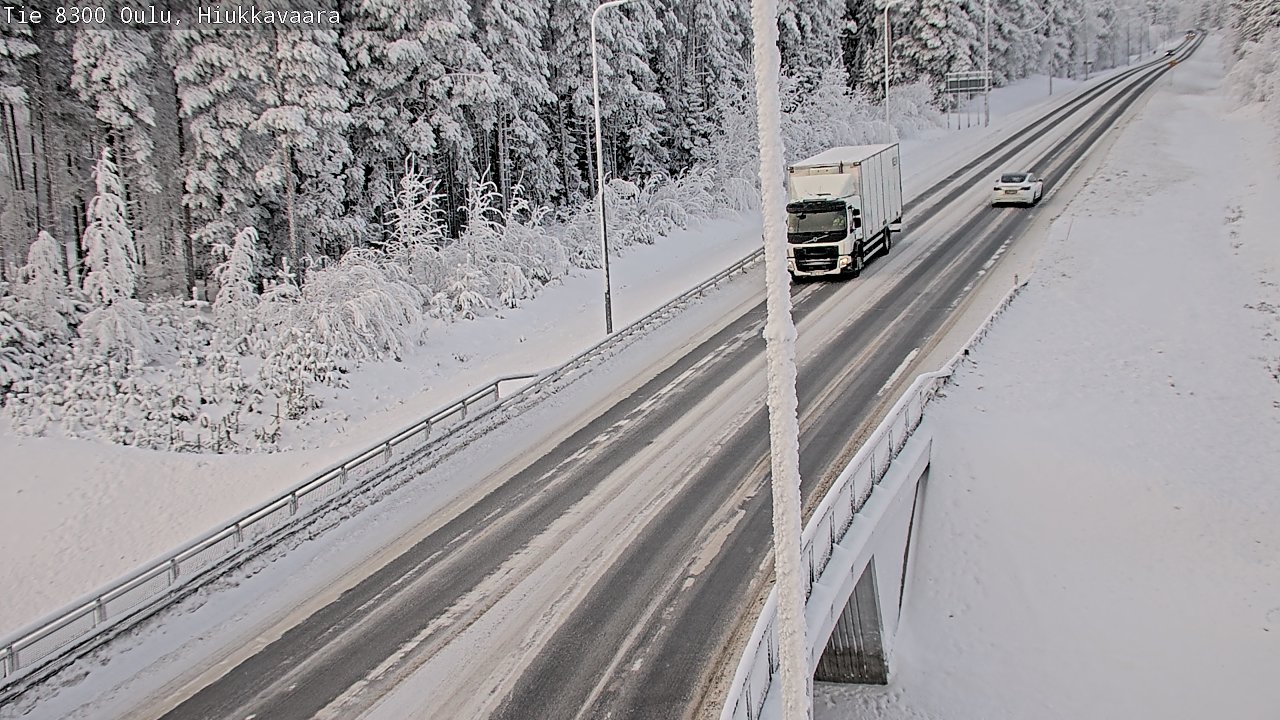 Weather Camera Image väg 8300 Oulu Hiukkavaara, Oulu, Pohjois-Pohjanmaa