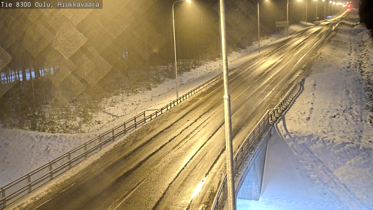 Weather Camera Image väg 8300 Oulu Hiukkavaara, Oulu, Pohjois-Pohjanmaa