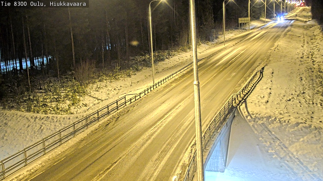 Weather Camera Image väg 8300 Oulu Hiukkavaara, Oulu, Pohjois-Pohjanmaa