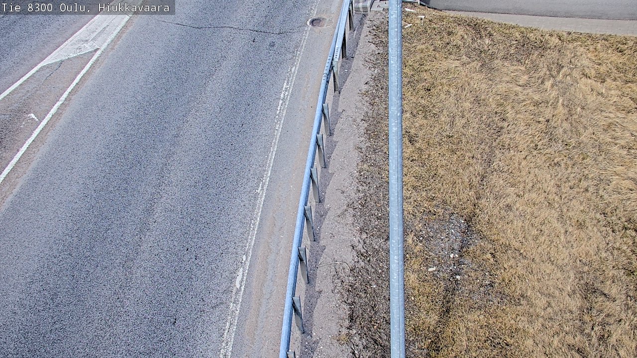 Weather Camera Image väg 8300 Oulu Hiukkavaara, Oulu, Pohjois-Pohjanmaa