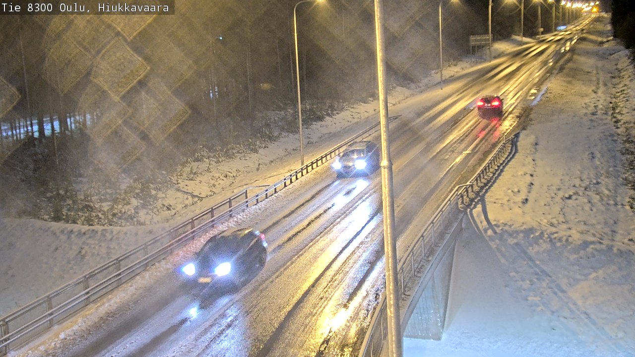 Weather Camera Image väg 8300 Oulu Hiukkavaara, Oulu, Pohjois-Pohjanmaa