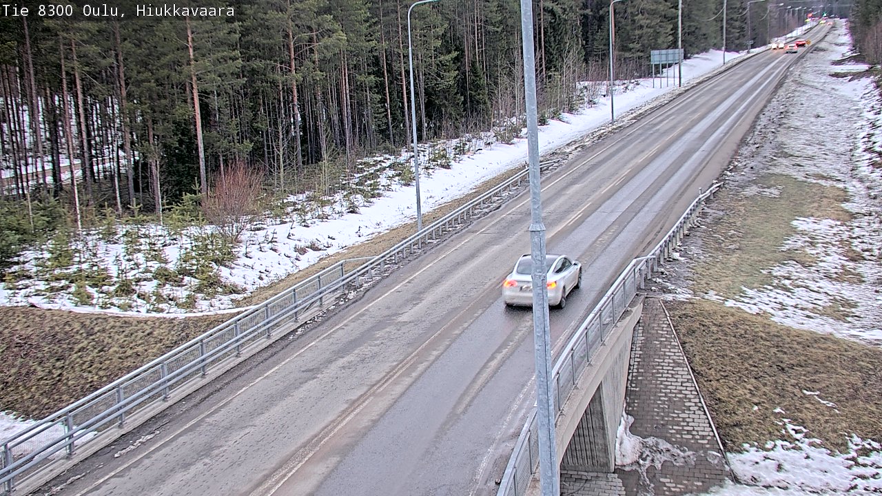 Weather Camera Image väg 8300 Oulu Hiukkavaara, Oulu, Pohjois-Pohjanmaa