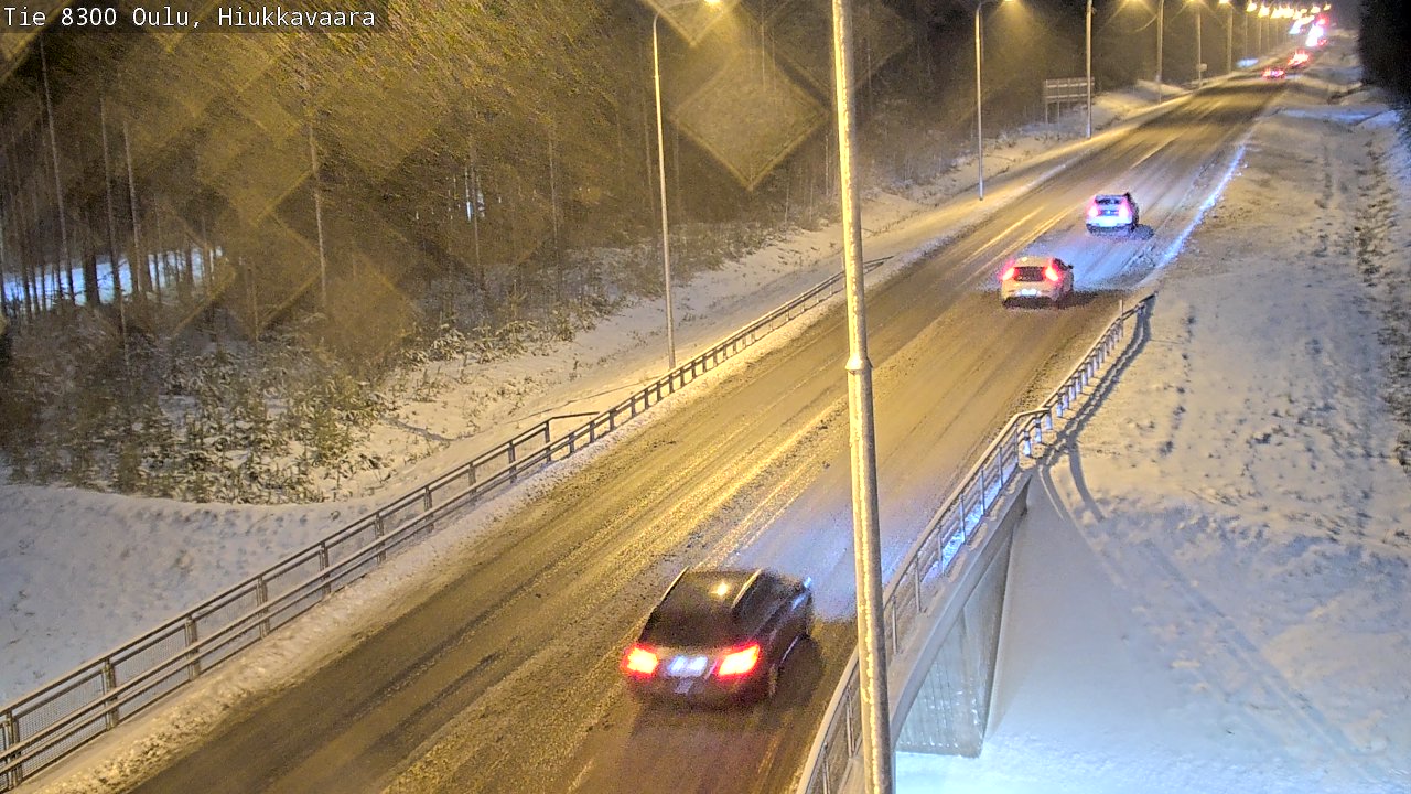 Weather Camera Image väg 8300 Oulu Hiukkavaara, Oulu, Pohjois-Pohjanmaa