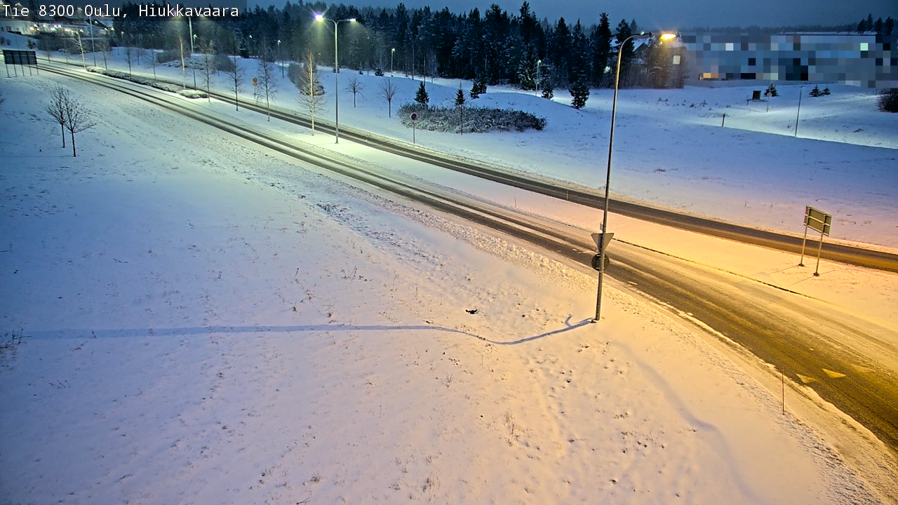 Weather Camera Image väg 8300 Oulu Hiukkavaara, Oulu, Pohjois-Pohjanmaa