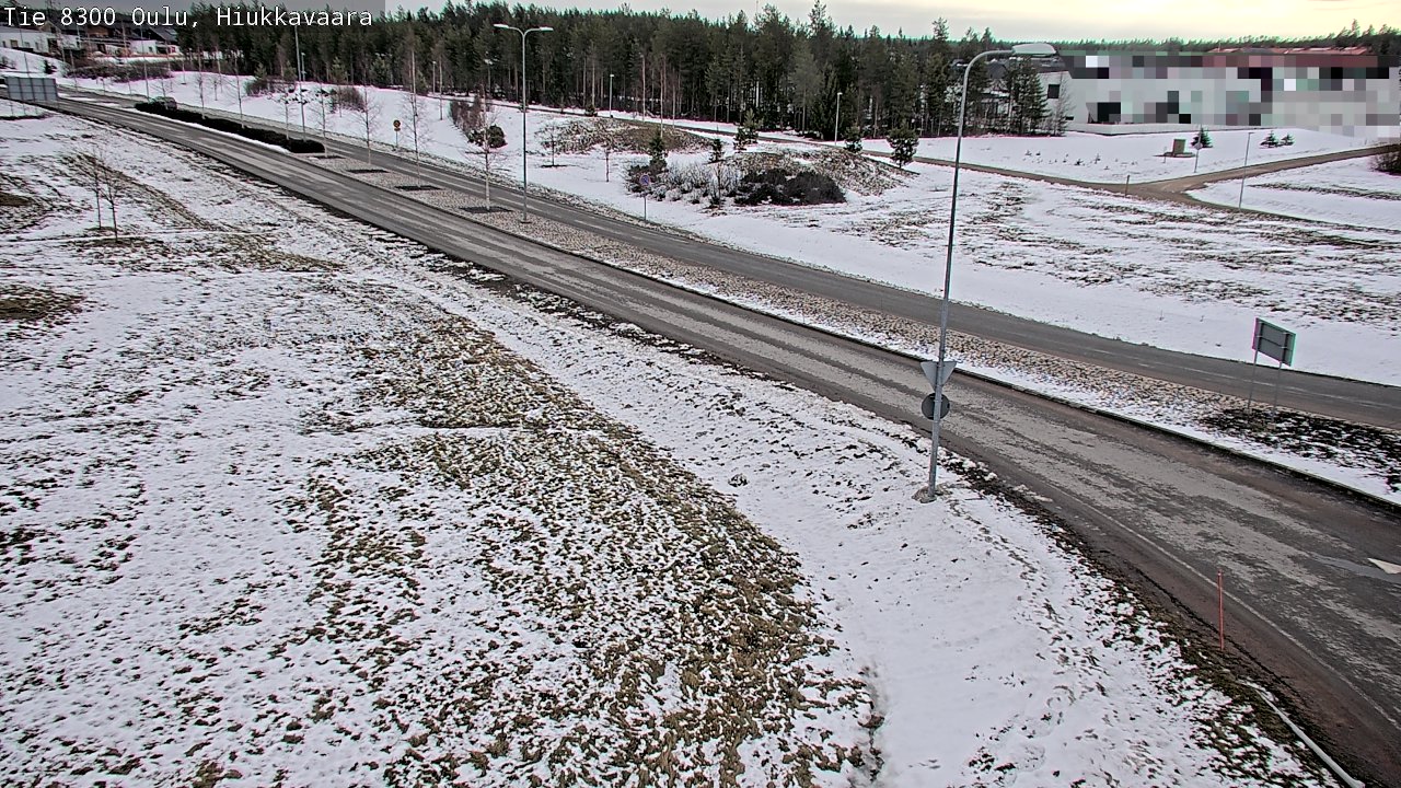 Weather Camera Image väg 8300 Oulu Hiukkavaara, Oulu, Pohjois-Pohjanmaa