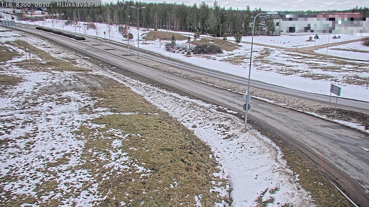 Weather Camera Image väg 8300 Oulu Hiukkavaara, Oulu, Pohjois-Pohjanmaa