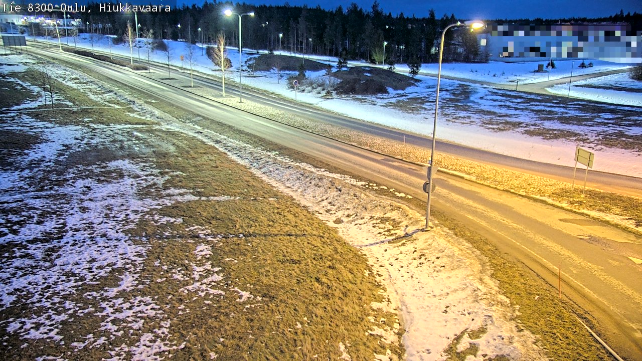 Weather Camera Image väg 8300 Oulu Hiukkavaara, Oulu, Pohjois-Pohjanmaa